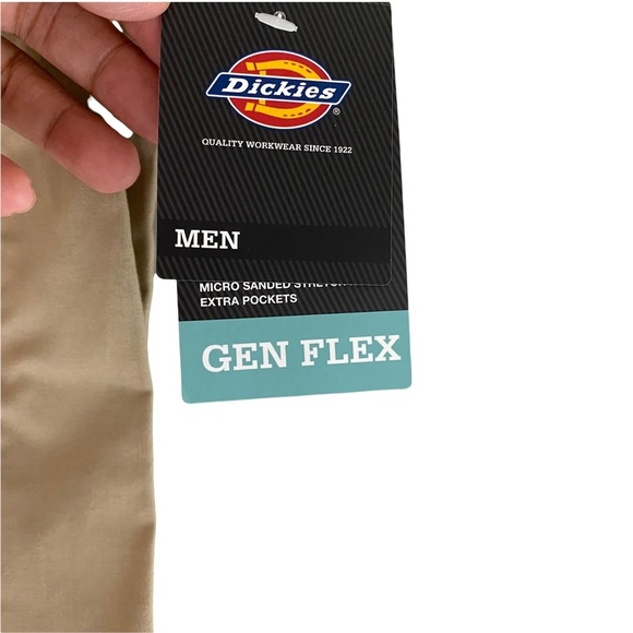 DICKIES Scrub Gen Flex Men's V-Neck Medical Top In Dark Khaki Size Large - Picture 9 of 12